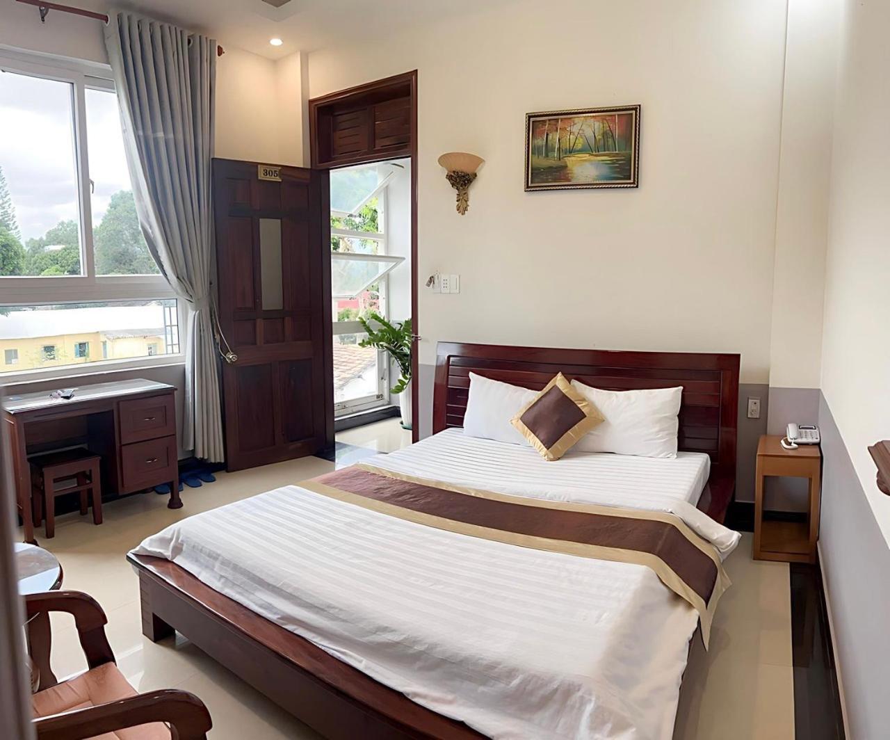 Thanh Thu 1 Hotel Kon Tum ภายนอก รูปภาพ