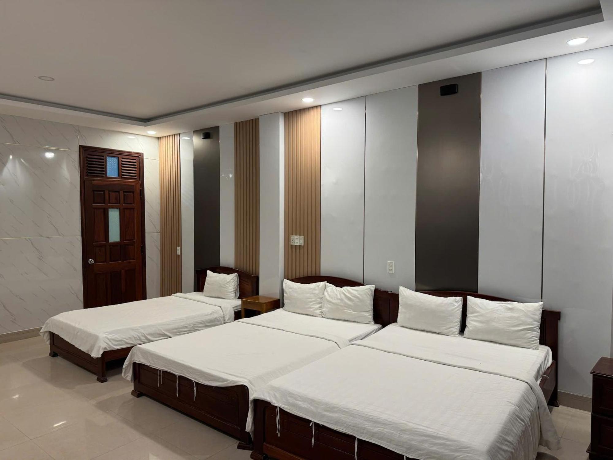 Thanh Thu 1 Hotel Kon Tum ภายนอก รูปภาพ